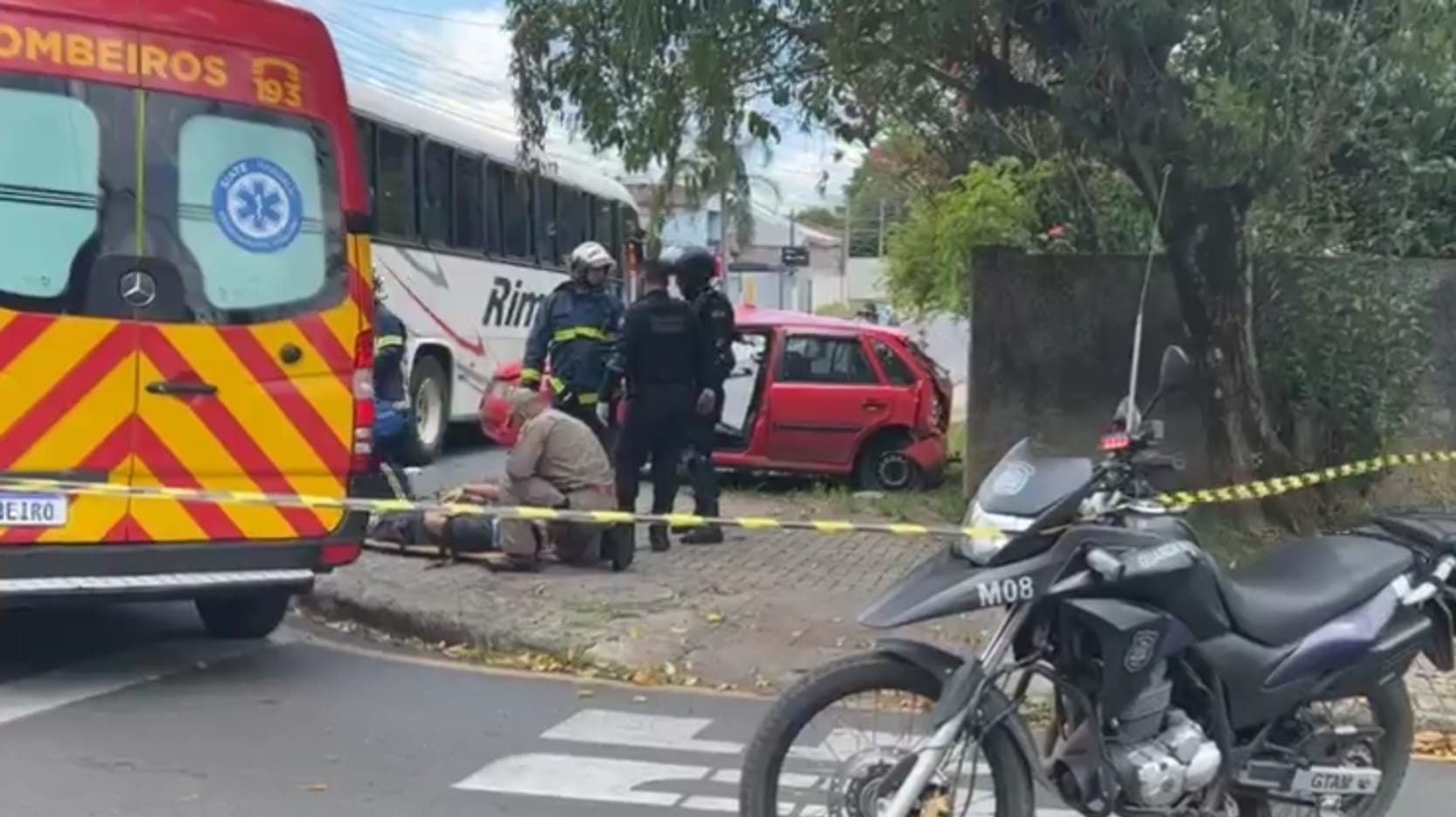 Mulher Morre E Filho Dela é Socorrido Por Helicóptero Em Acidente Na